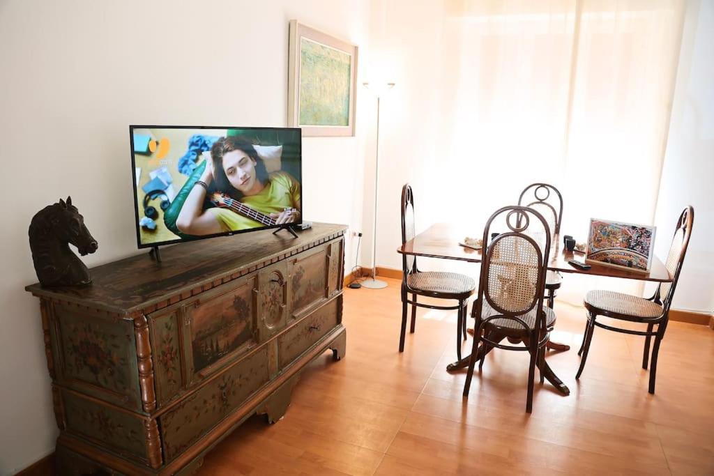 Ferienwohnung La Casa Del Maggiore, Tra Mare E Centro Palermo Exterior foto